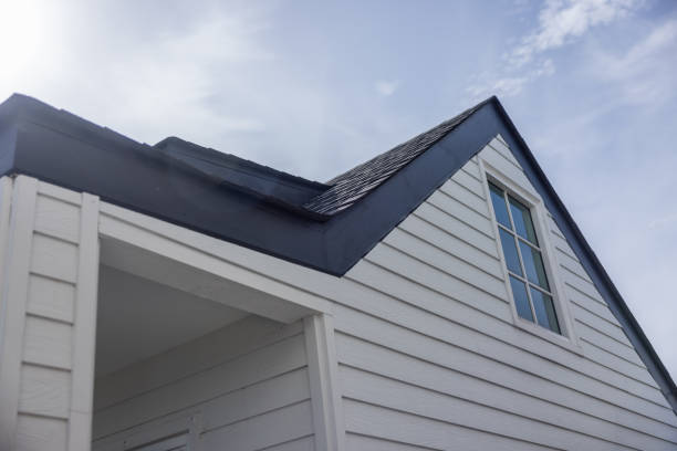 Best Construction Debris Removal  in Flora, IL